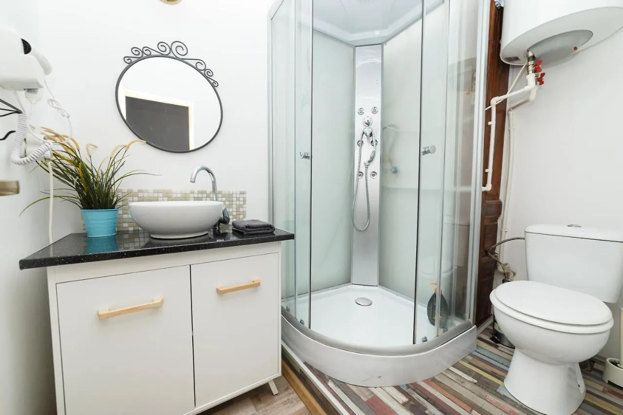 Color Apartments Street Blanari 12 Бухарест Румыния