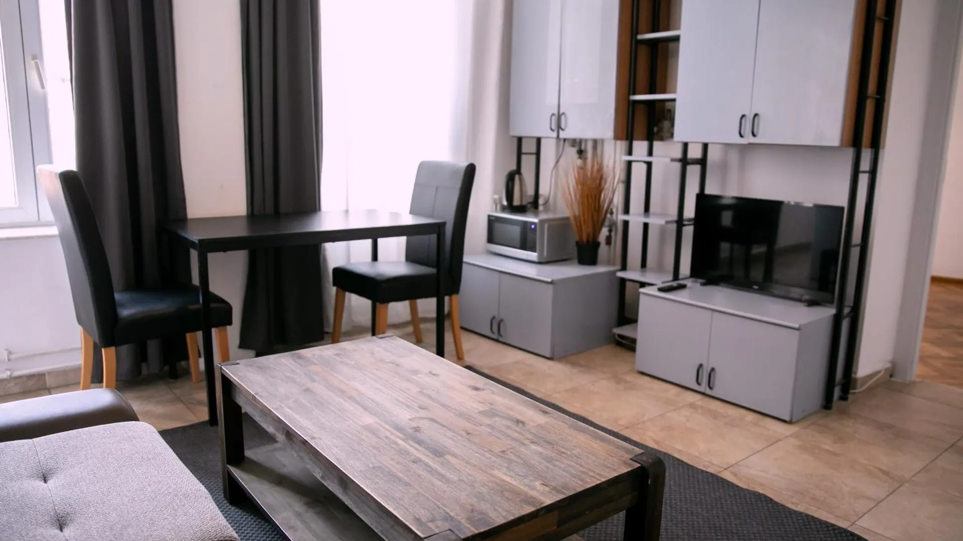 Color Apartments Street Blanari 12 Бухарест 0*,  Румыния