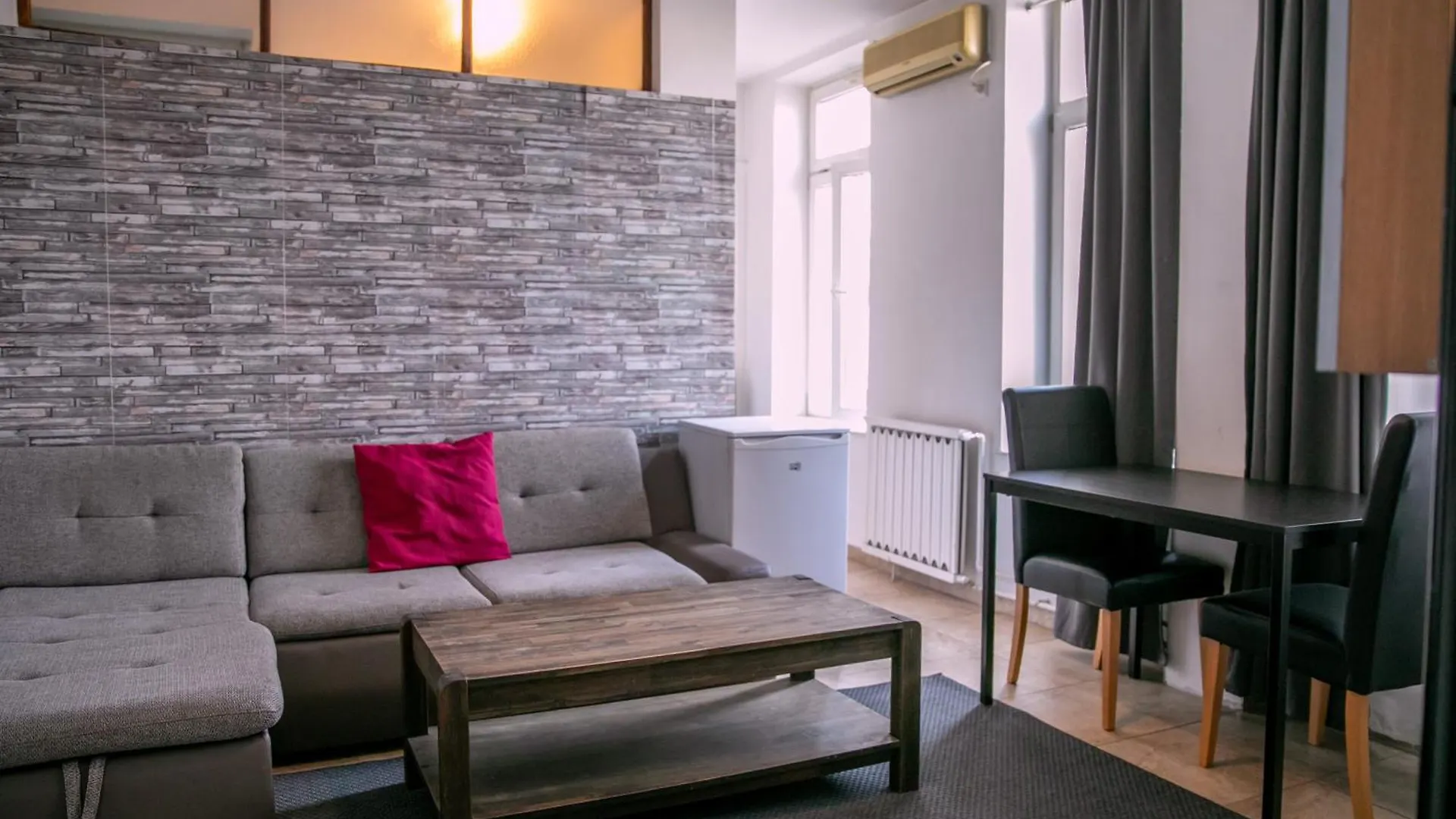 Color Apartments Street Blanari 12 Бухарест 0*,  Румыния